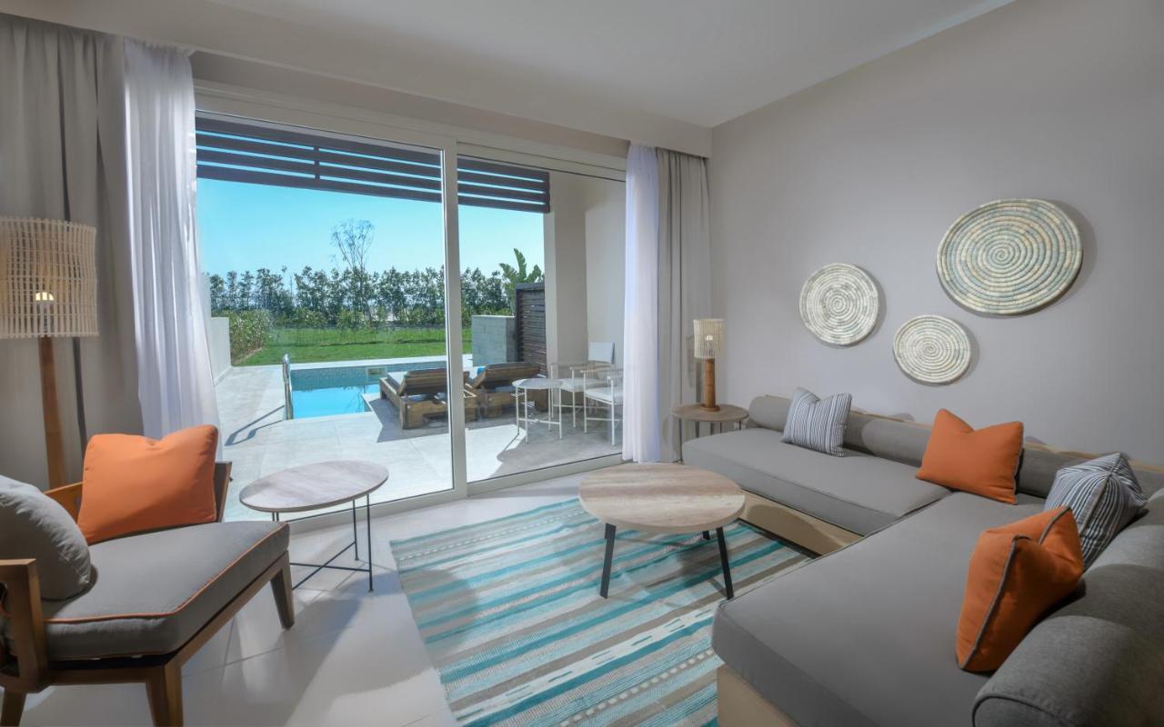 Steigenberger Resort Ras Soma Hurghada Exteriör bild A living room at the resort