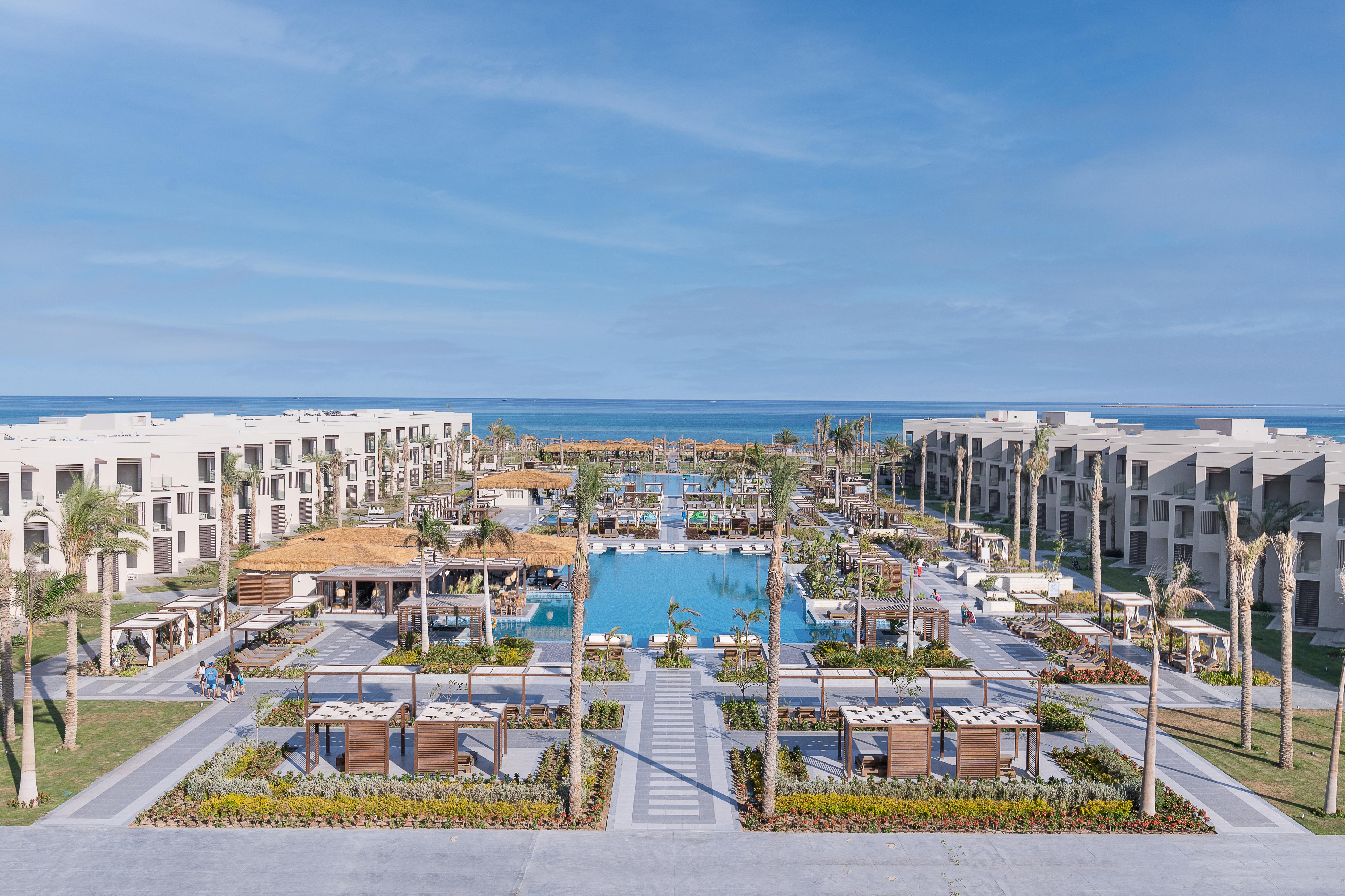 Steigenberger Resort Ras Soma Hurghada Exteriör bild The resort's main pool