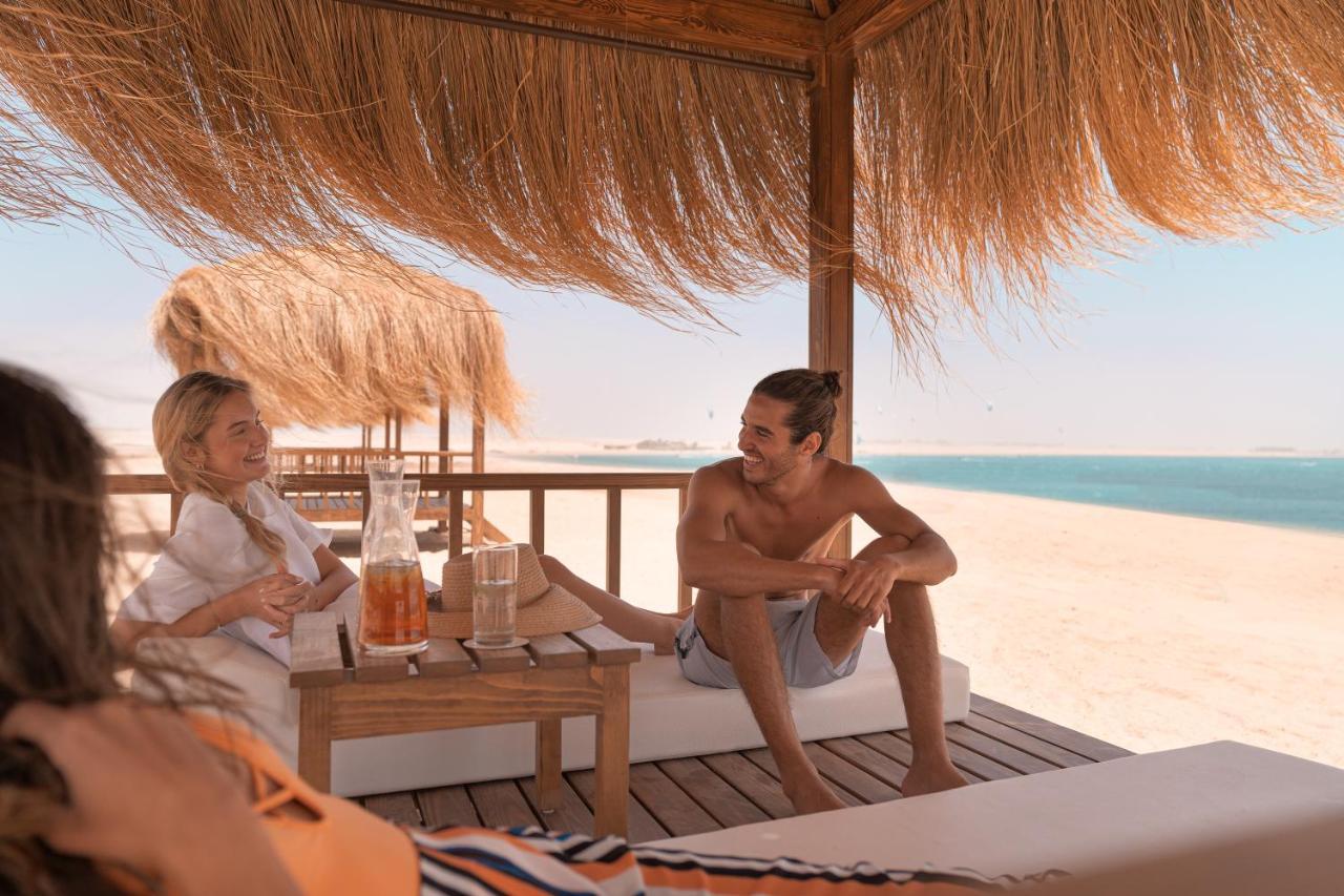 Steigenberger Resort Ras Soma Hurghada Exteriör bild The beach at the resort